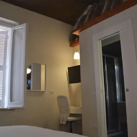 Nocleg ze śniadaniem White House Trani