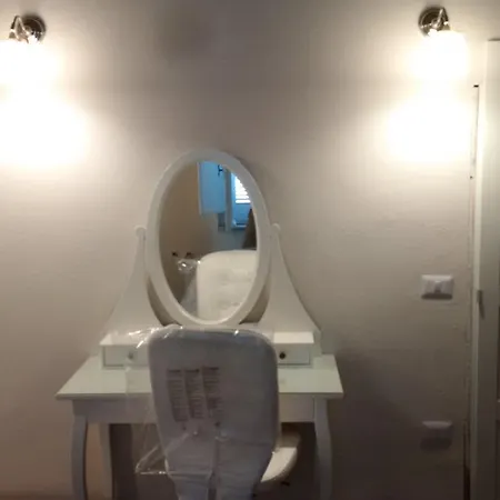 White House Bed & Breakfast