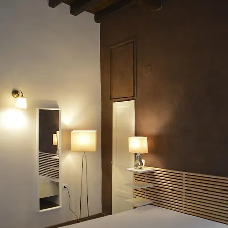 White House Couette-café Trani