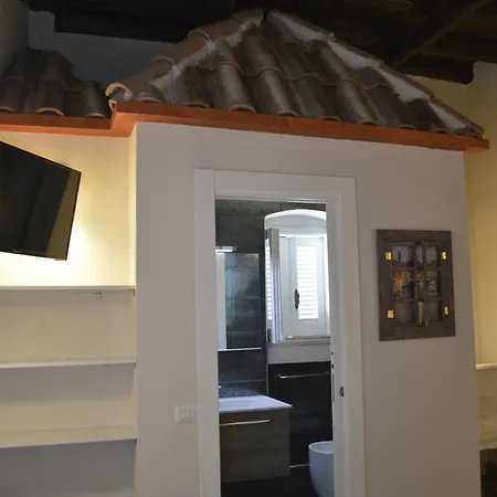 Bed & Breakfast White House 4*