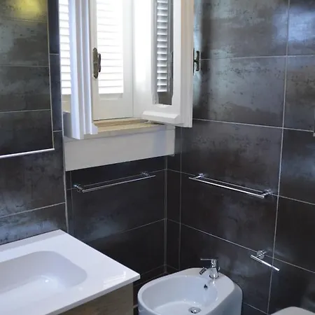 White House Bed & Breakfast